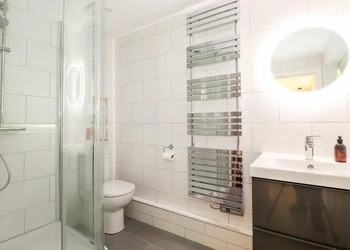 Ginger & Pickles ווינדרמר